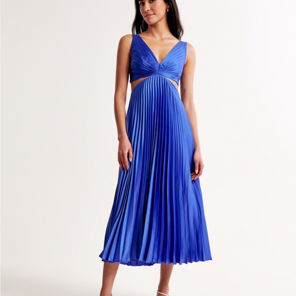 Pink Giselle Pleated Cutout Maxi Dress